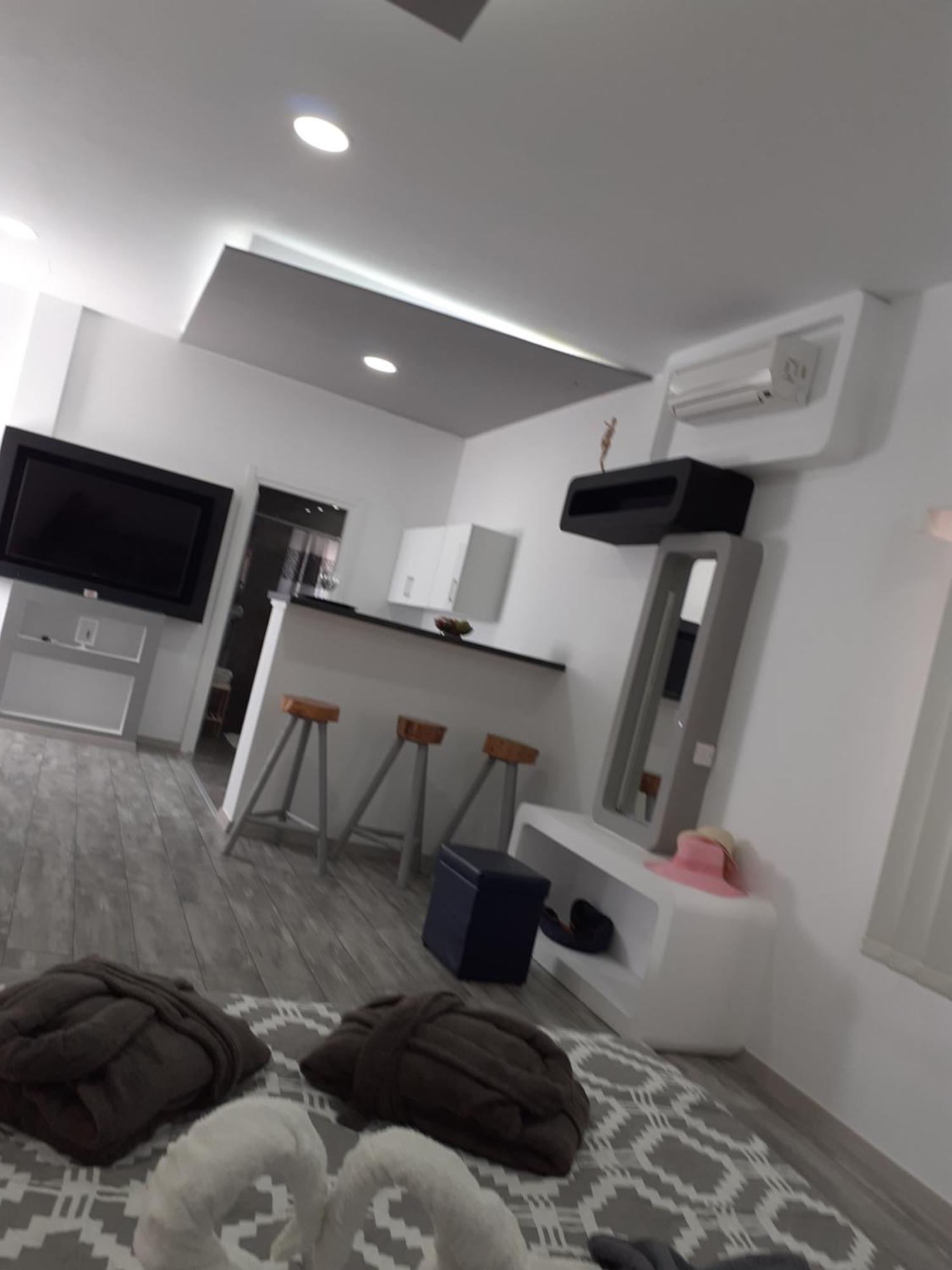Klorakas Deluxe Yiota'S Studio ! חדר תמונה